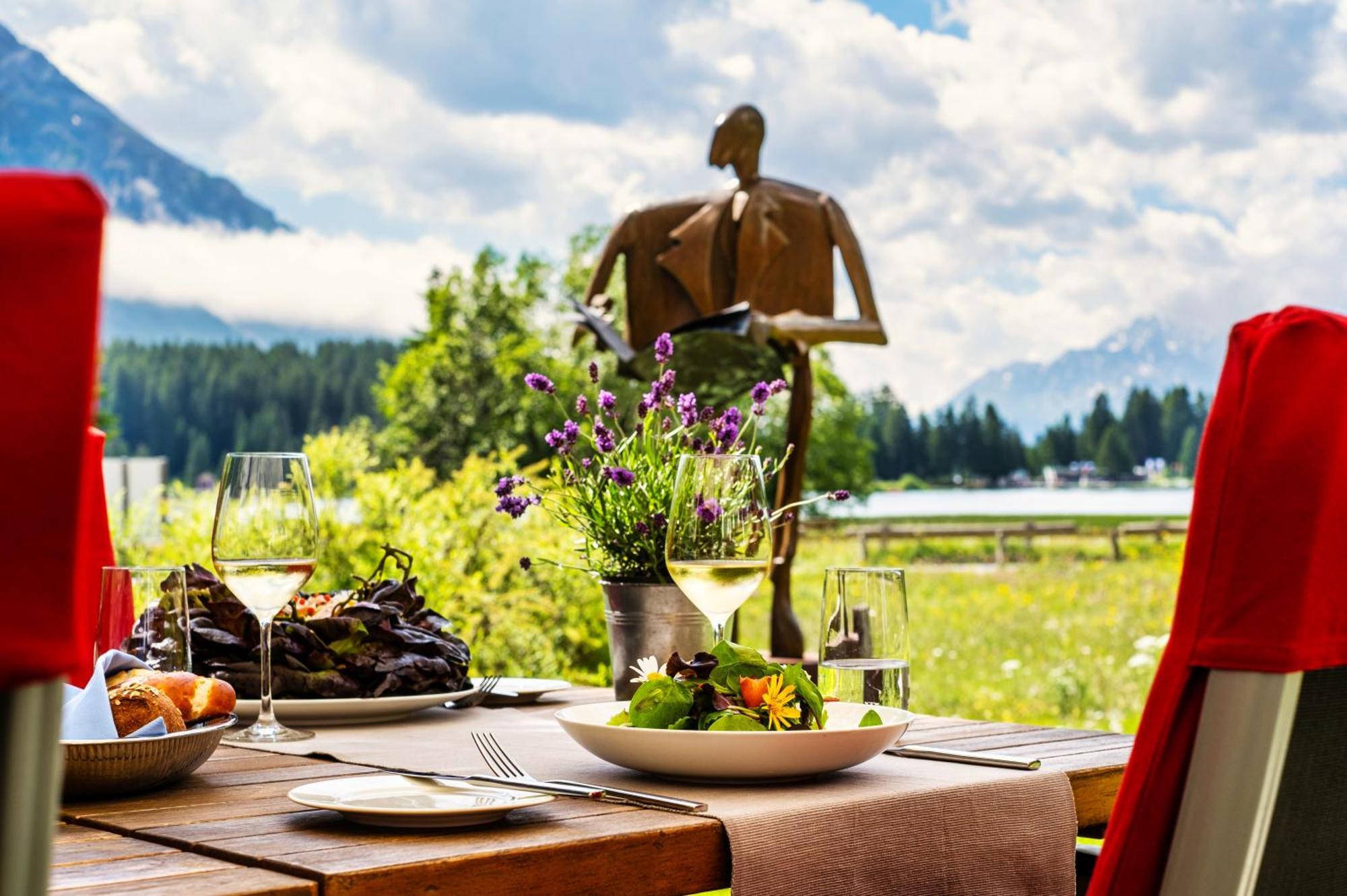 Hotel Seehof Valbella Bagian luar foto